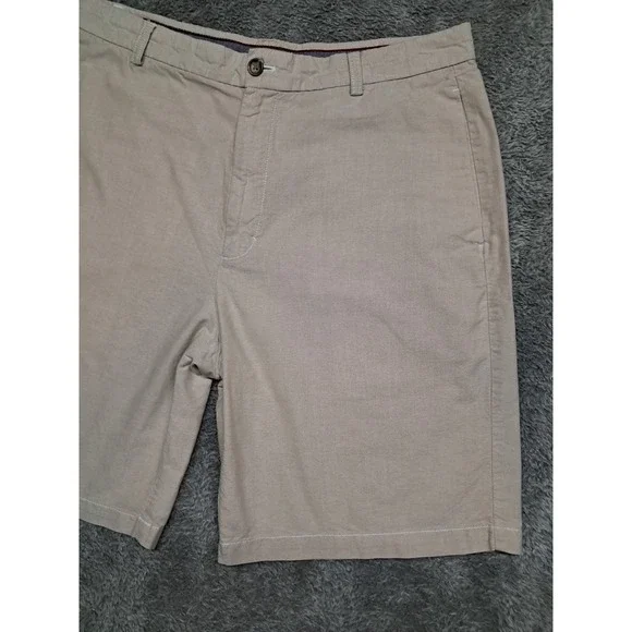 IZOD Shorts Mens Sz 36 Khaki Dress Chino Work Pockets Golf Cargo Office Church - Picture 4 of 11